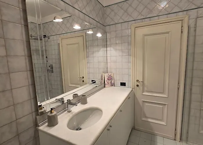 Tra Mare E Castello *