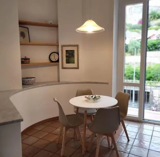 Tra Mare E Castello Lejlighed *